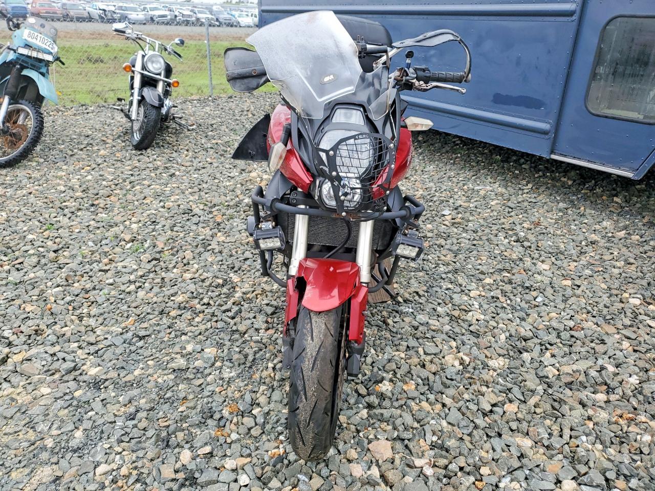 2011 Kawasaki LE650 C