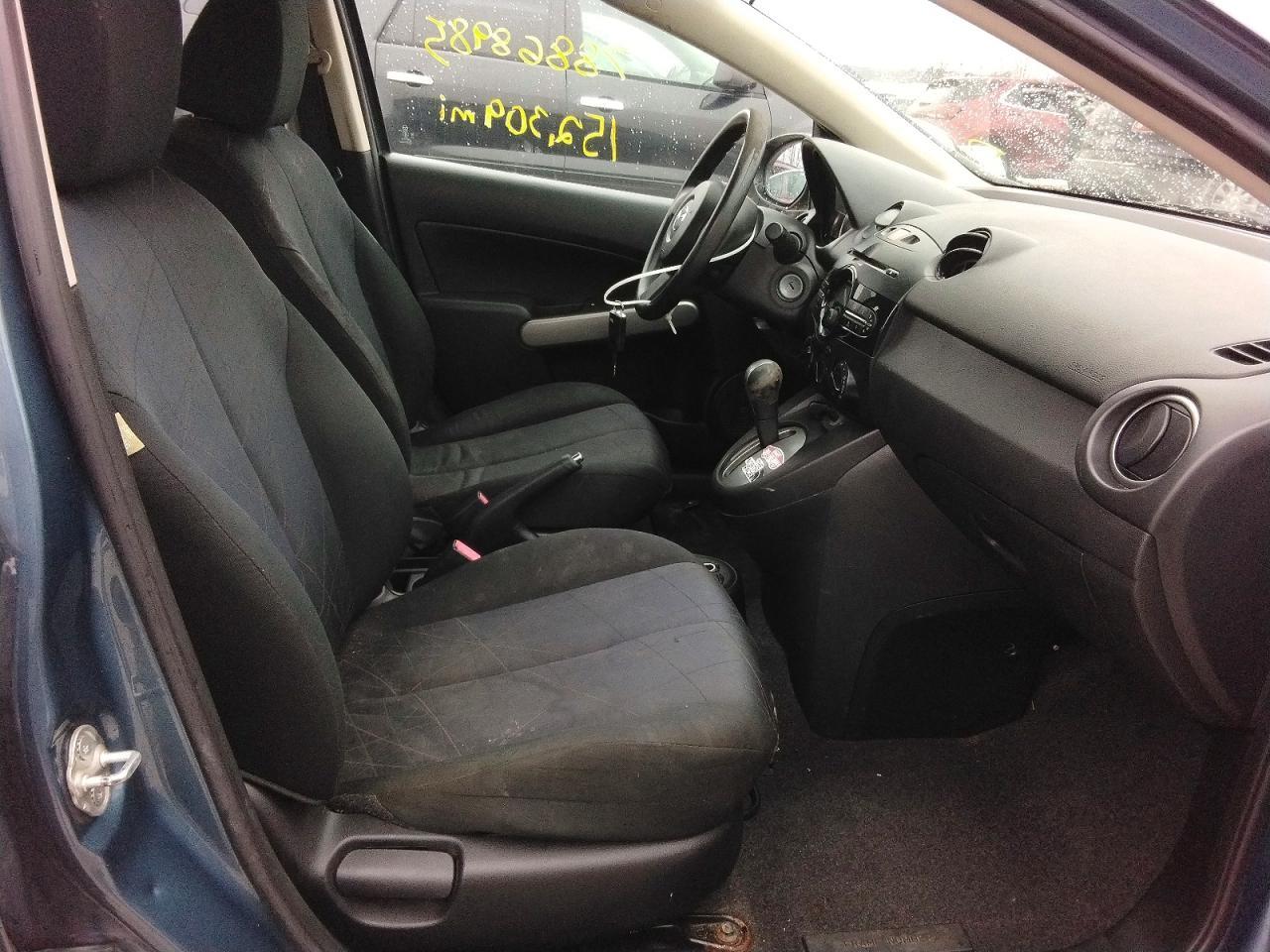 2014 Mazda 2 Sport
