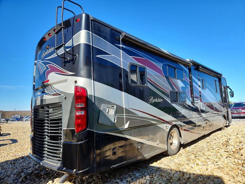 2013 Freigliner Chassis XC