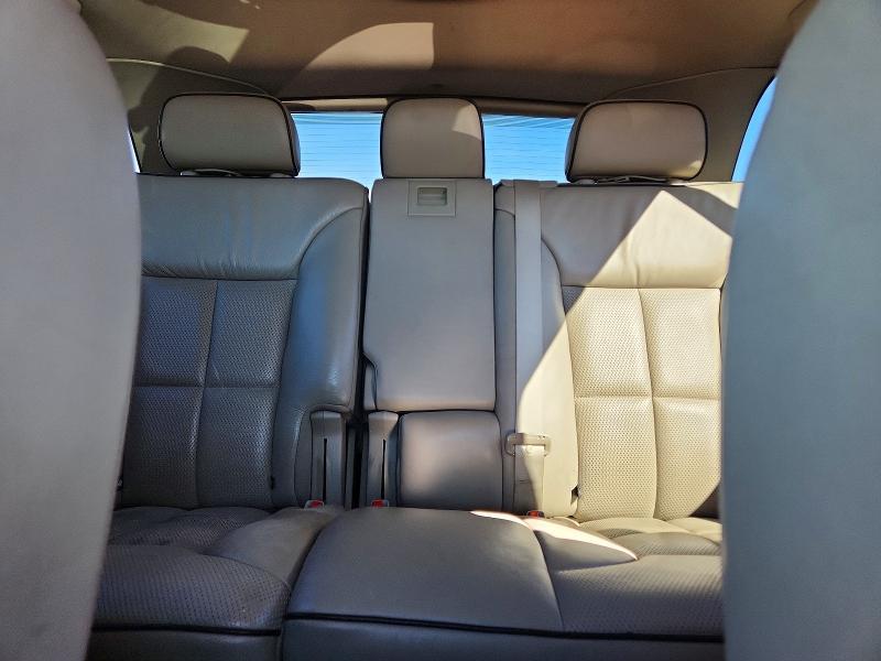 2009 Lincoln Townhouse MKX