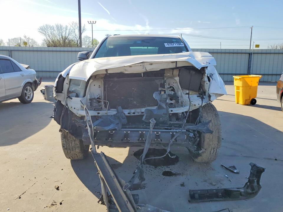 2017 Toyota Tacoma sr