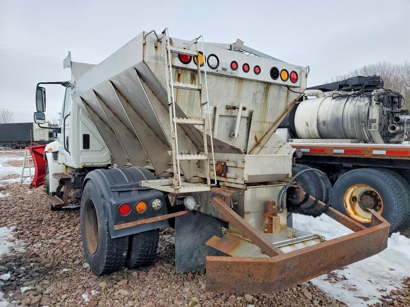 2005 International 4300 Feed Delivery Truck