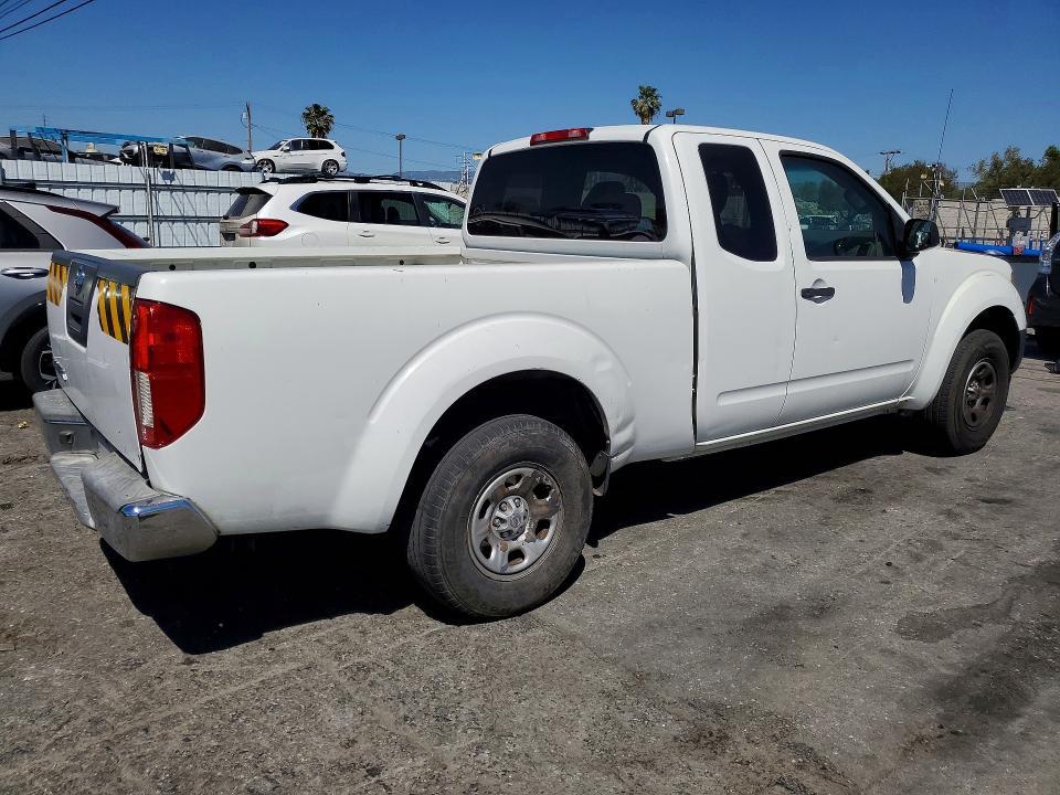 2015 Nissan Frontier S