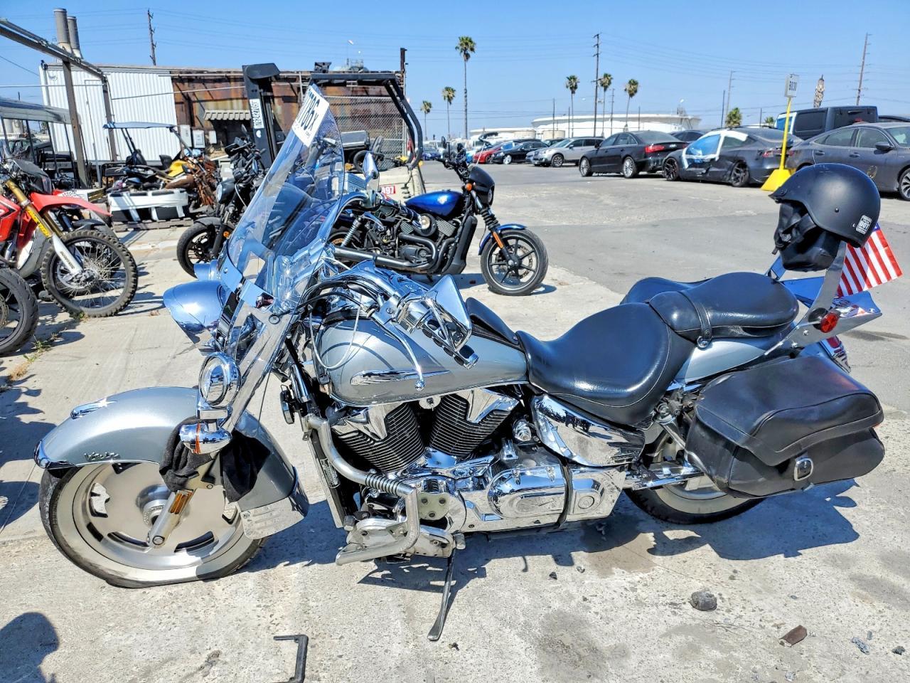 2005 Honda VTX1300 R