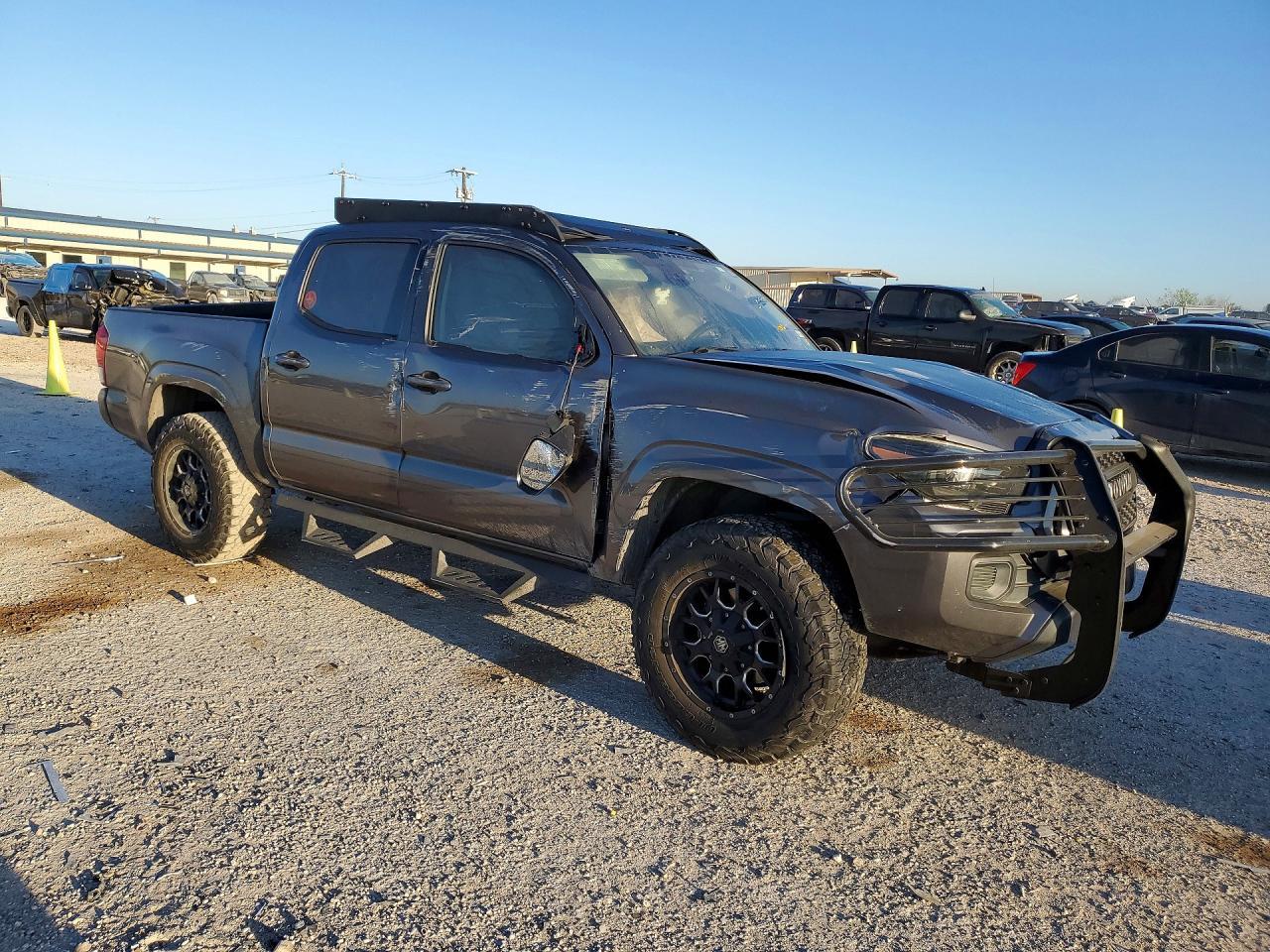2018 Toyota Tacoma SR