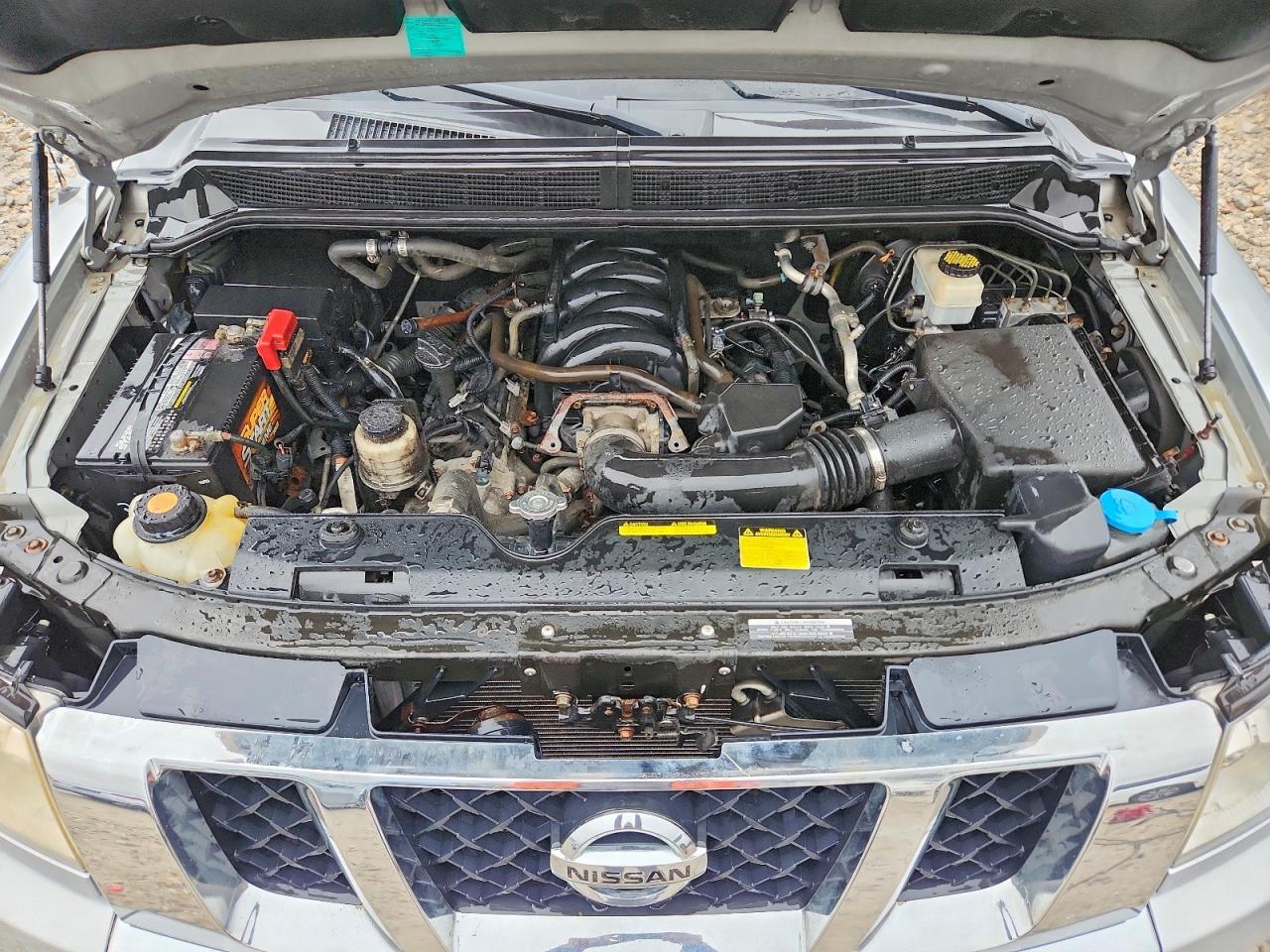 2011 Nissan Titan SV