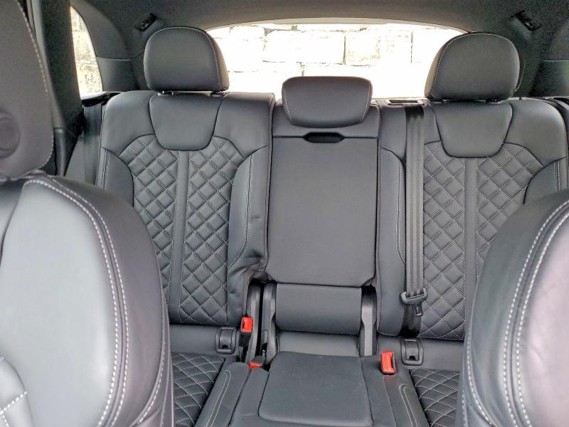 2025 Audi SQ5 Premium Plus