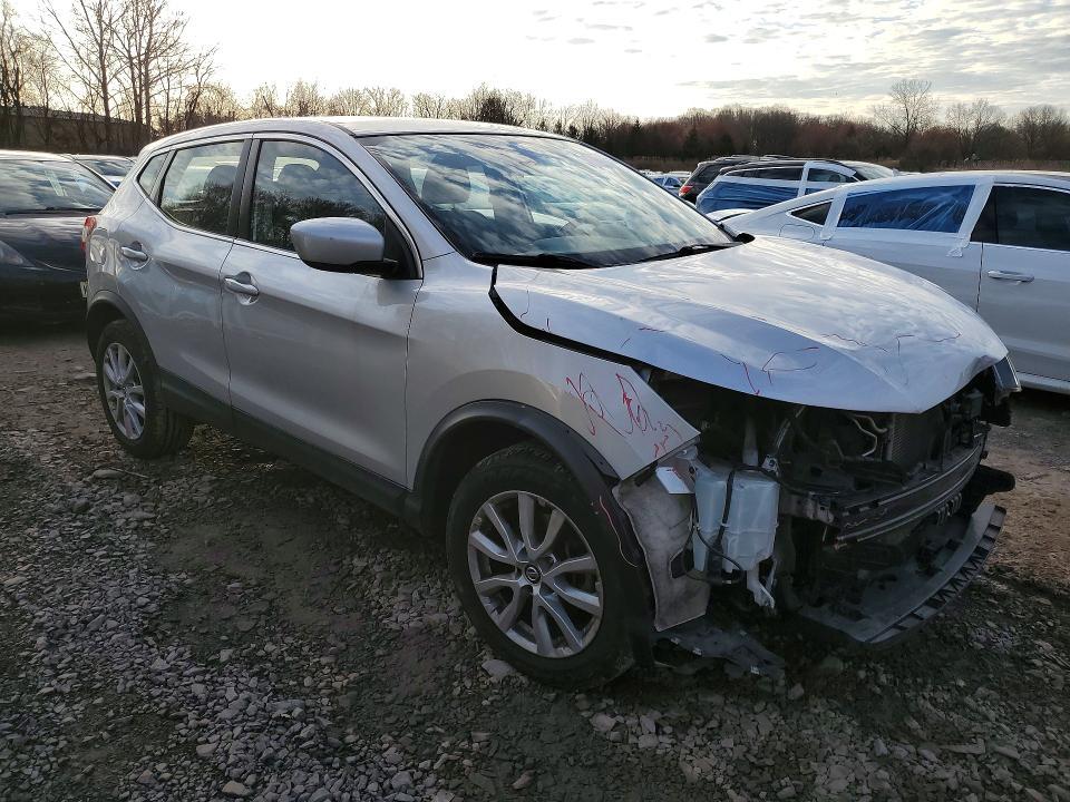 2021 Nissan Rogue Sport s