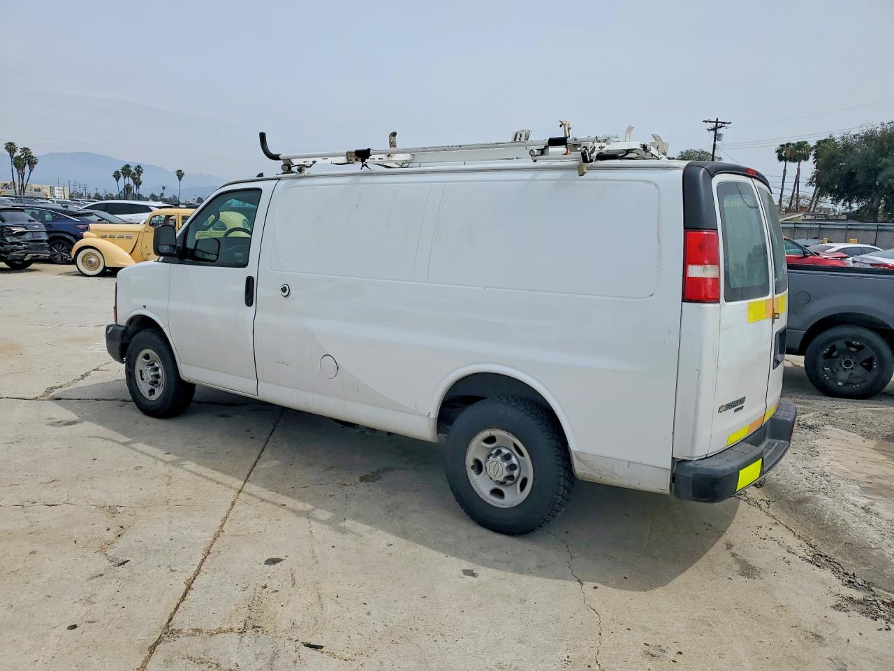 2016 Chev Rolet Express 2500 Cargo Utility / Service Van