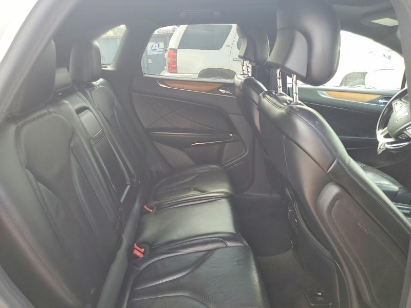 2015 Lincoln Townhouse MKC