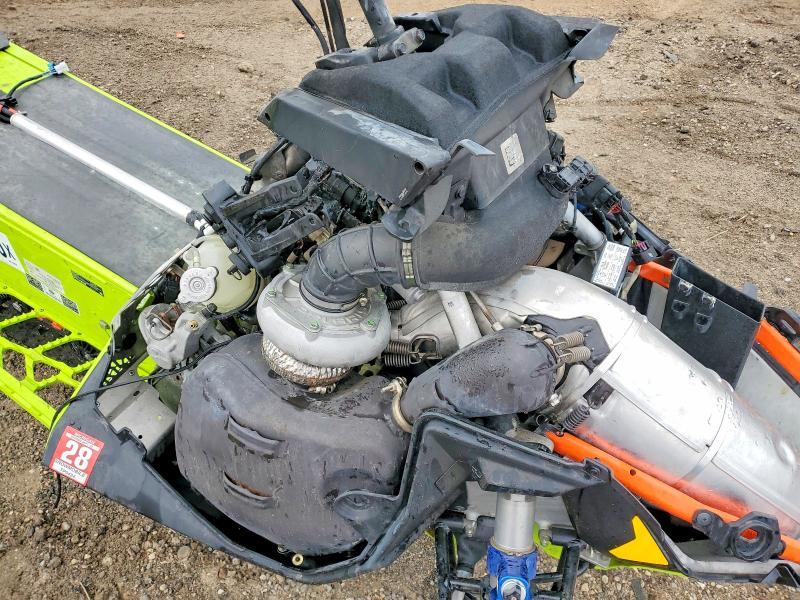 2023 Polaris Matryx Switchback Assault pkg