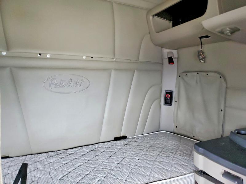 2019 Peterbilt Tractor 2019 Peterbilt 579 Semi Truck