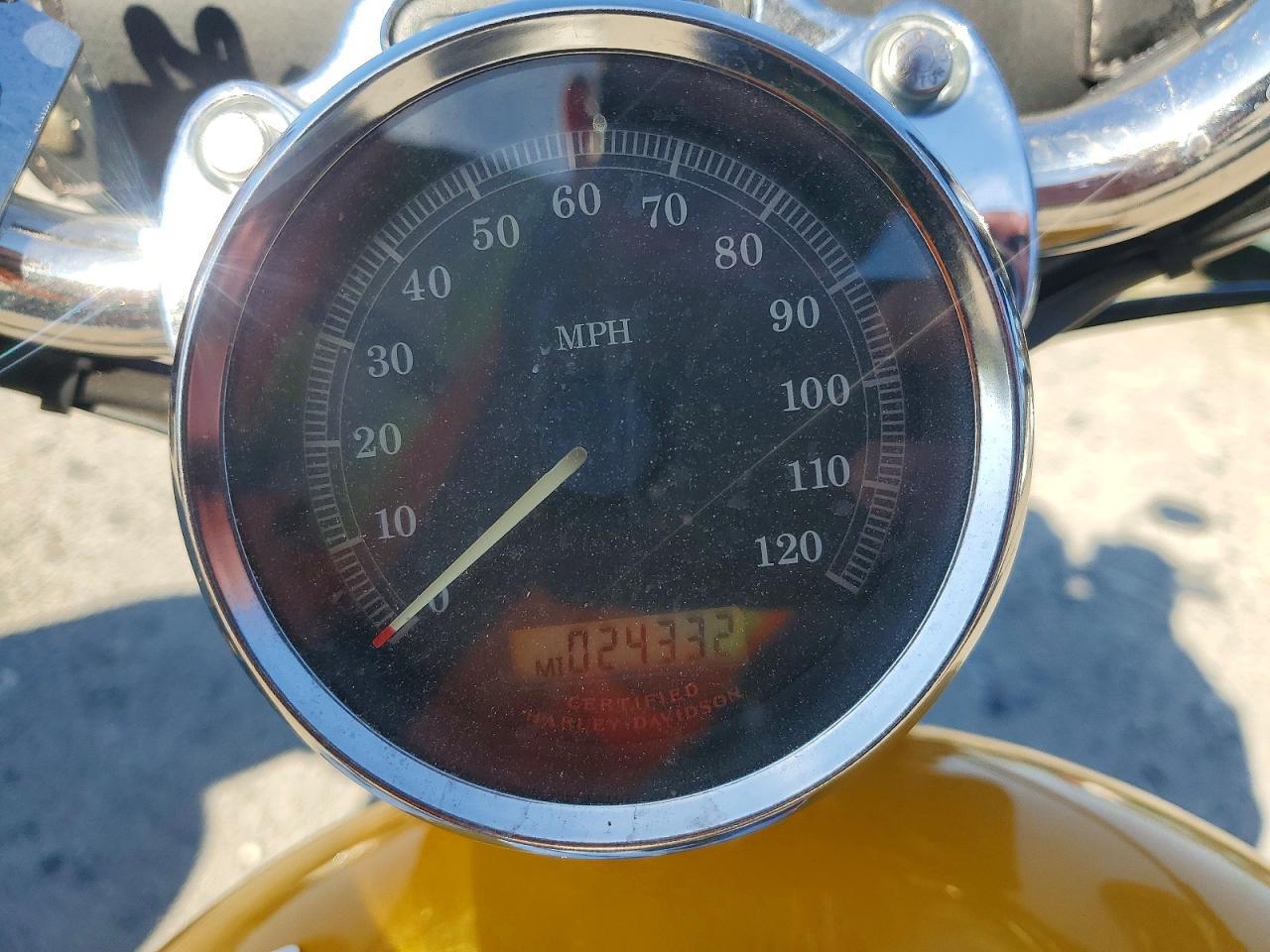 2005 Harley-Davidson XL883 C