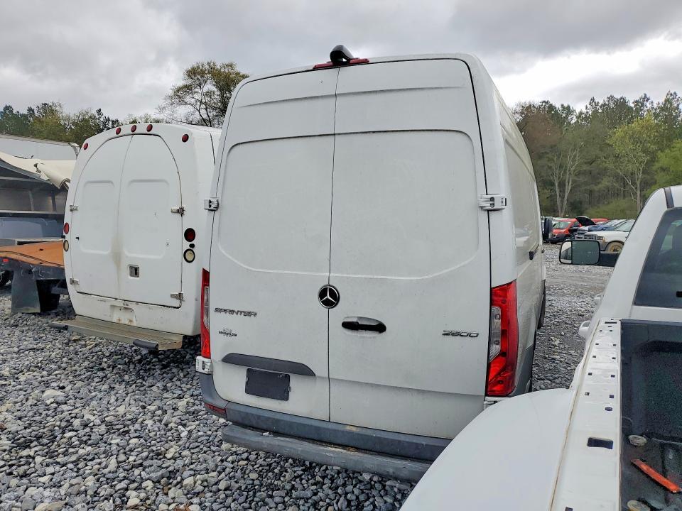 2021 Mercedes-Benz Sprinter 2500 Delivery van