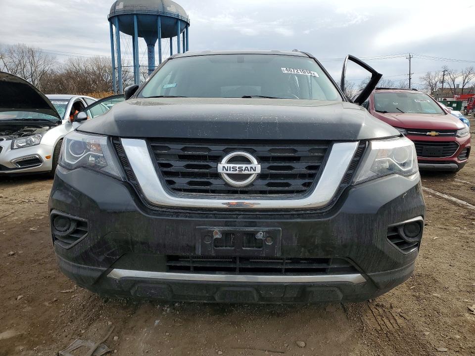 2020 Nissan Pathfinder s