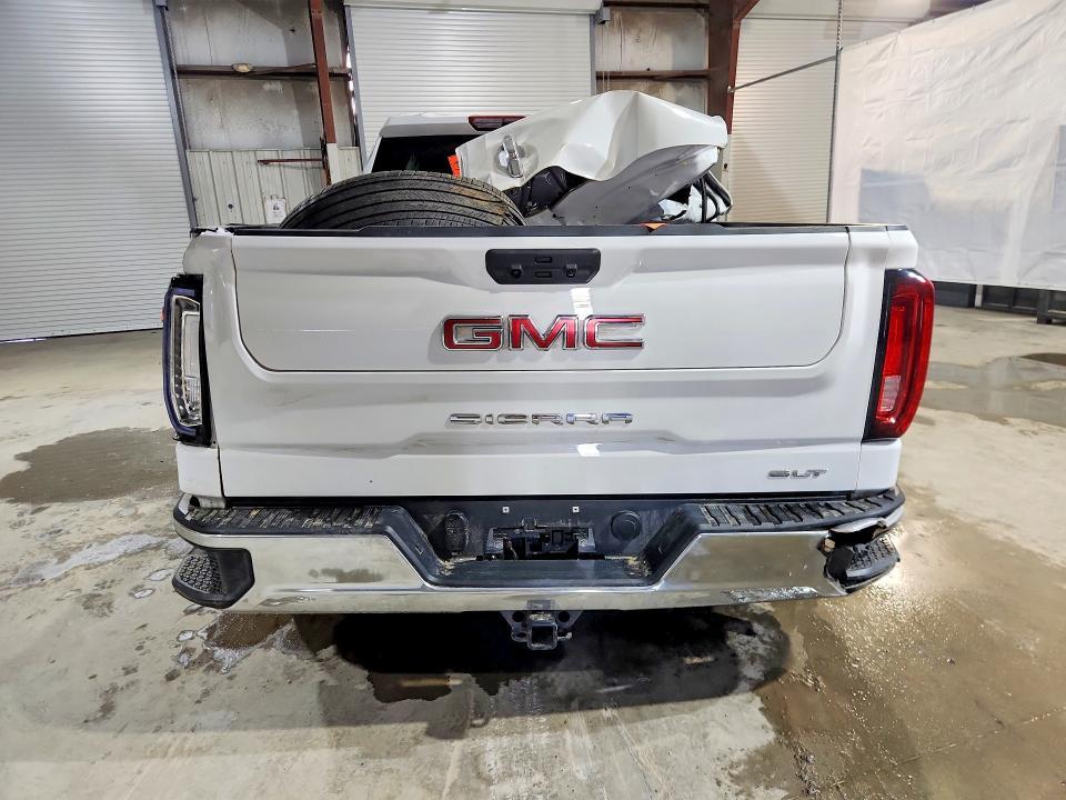 2025 GMC Sierra K1500 SLT