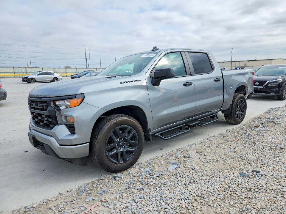 2025 Chevrolet Silverado C1500 Custom
