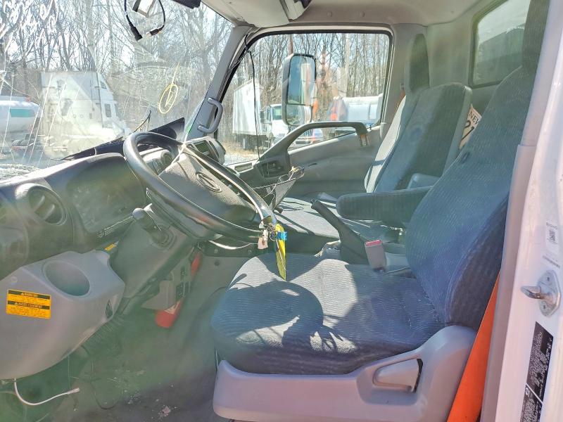 2020 Hino 195 BOX Truck