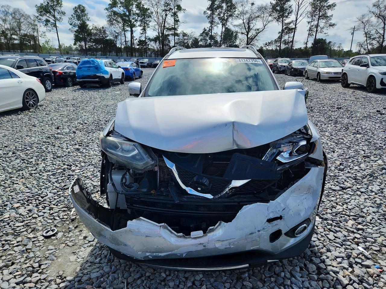 2015 Nissan Rogue sl