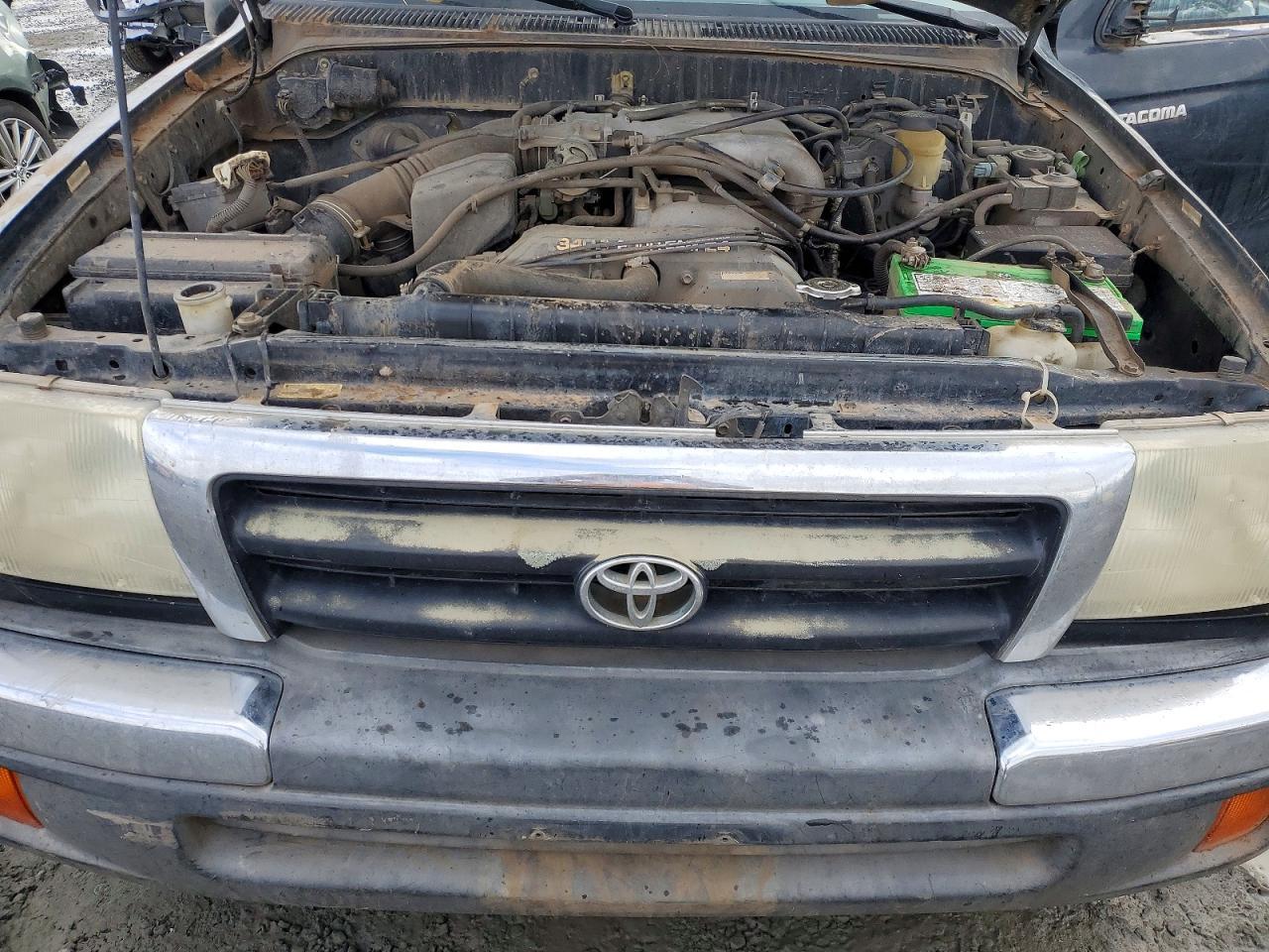 2000 Toyota Tacoma V6