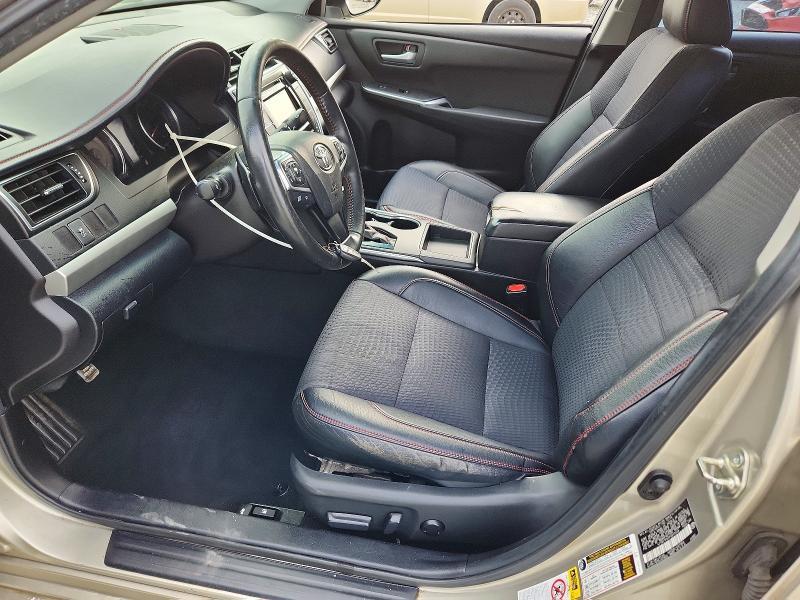 2015 Toyota Camry se