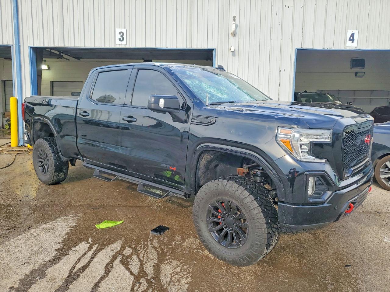 2021 GMC Sierra K1500 AT4