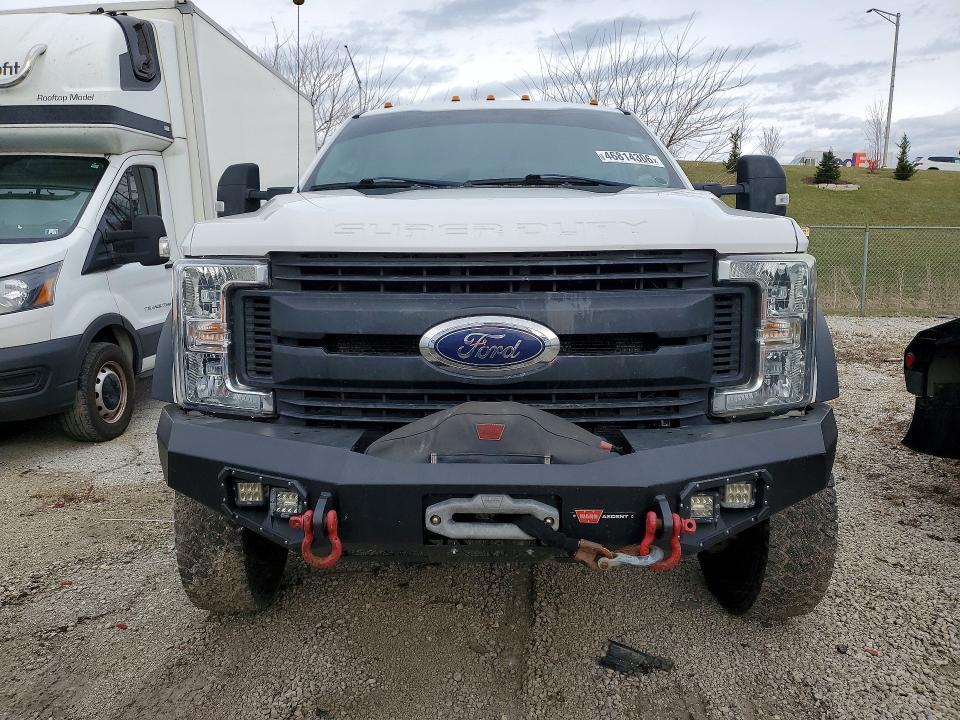 2017 Ford F450 Super Duty Truck cab and Chassis