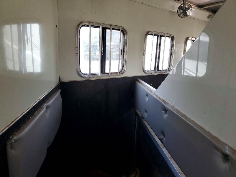 2009 Bison 2009 Bision 310ME Horse Trailer