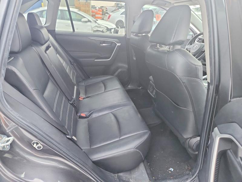 2022 Toyota Rav4 xle Premium