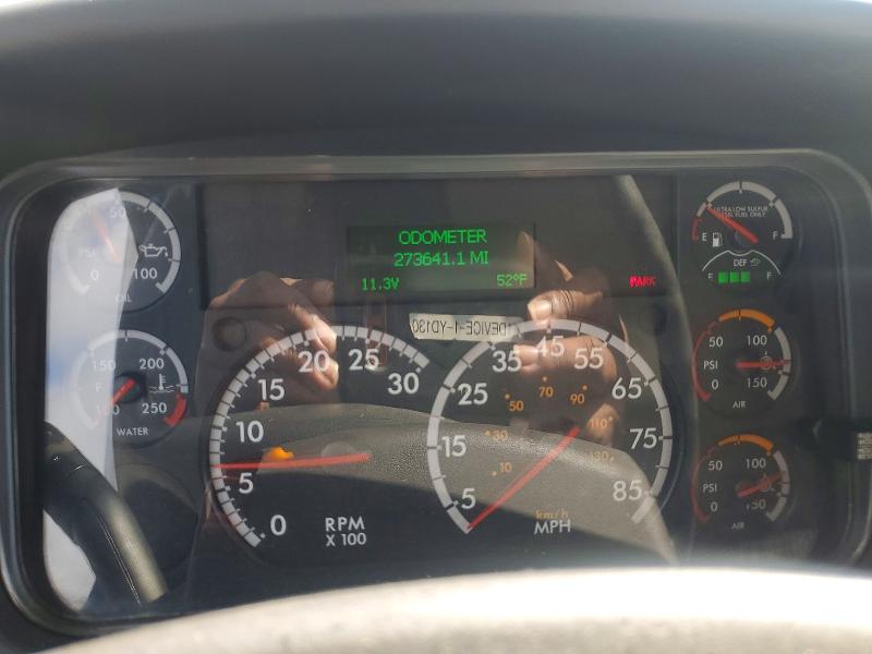 2017 Freightliner Business Class M2 BOX Truck