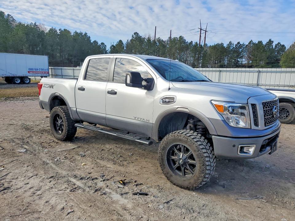 2017 Nissan Titan PRO-4X