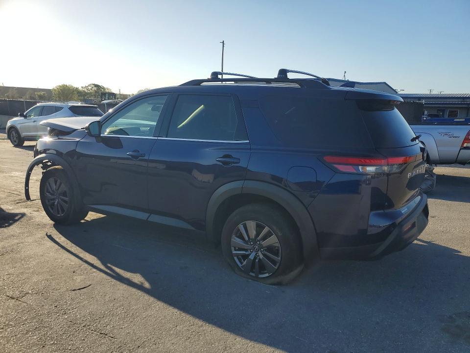 2024 Nissan Pathfinder sv