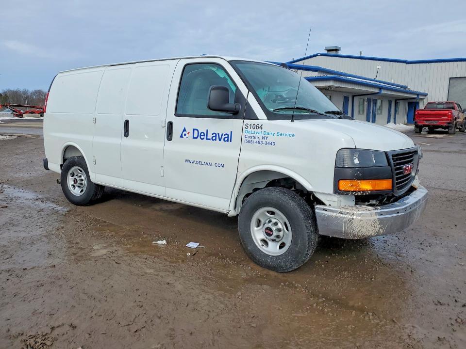 2025 GMC Savana 3500 Cargo Utility / Service van