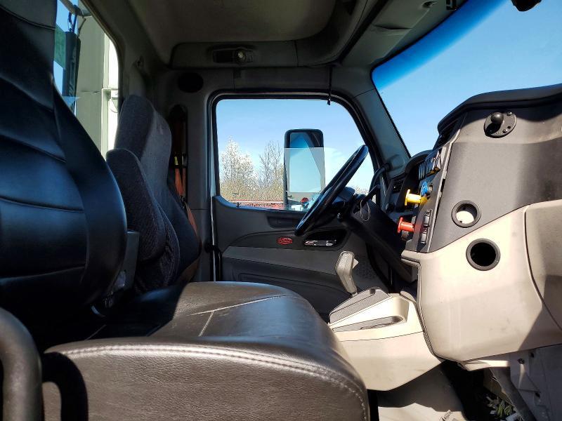 2018 Peterbilt 579 Semi Truck