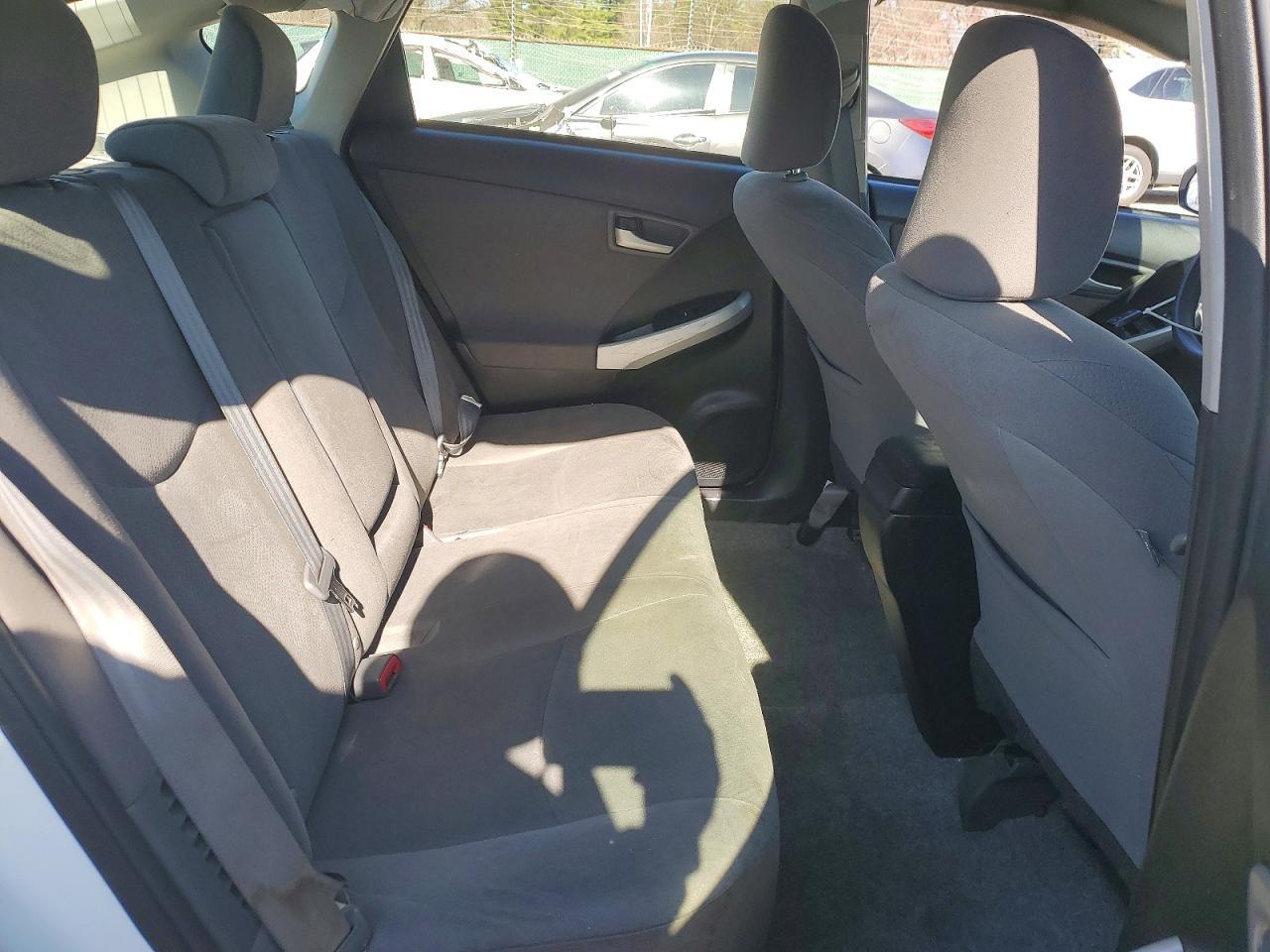 2014 Toyota Prius two