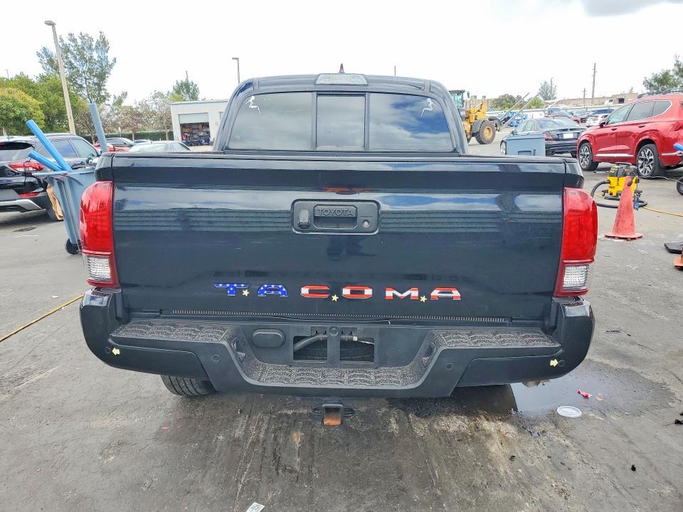 2018 Toyota Tacoma SR