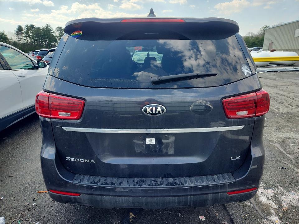 2019 KIA Sedona lx