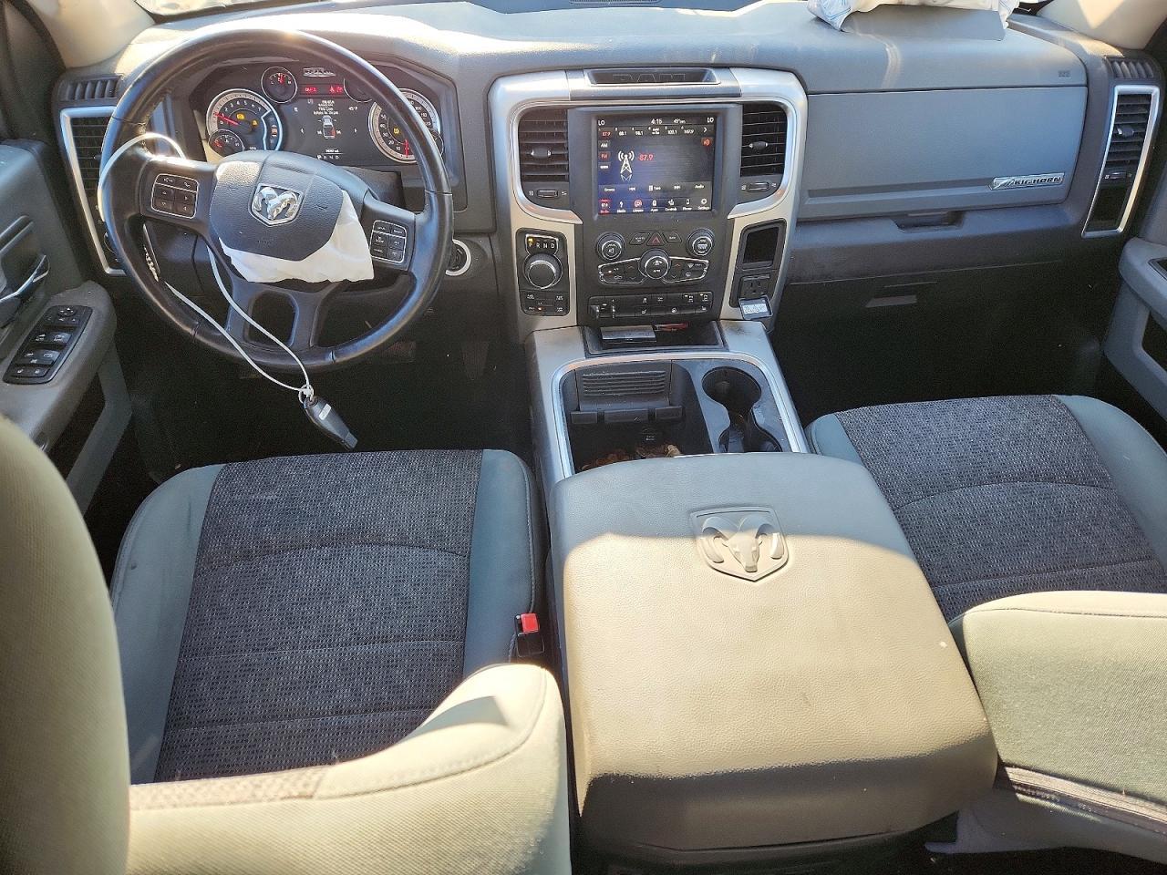 2018 Dodge RAM 1500 SLT