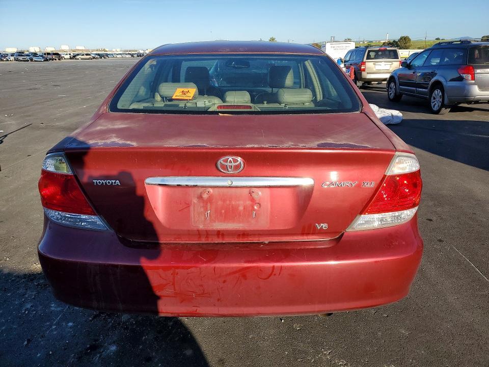 2005 Toyota Camry xle V6