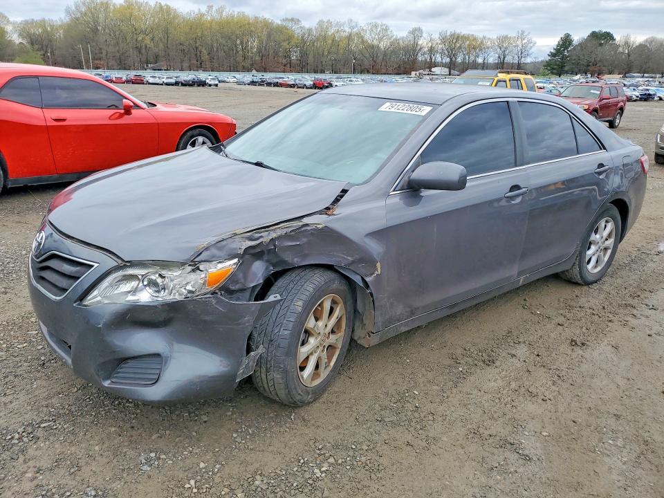 2011 Toyota Camry le