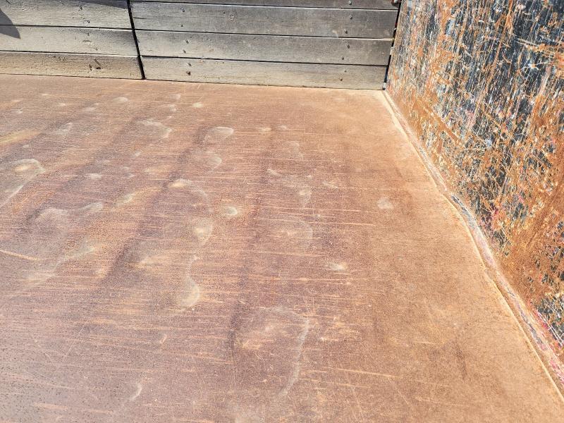 2013 Ford F750 Super Duty Flatbed Truck