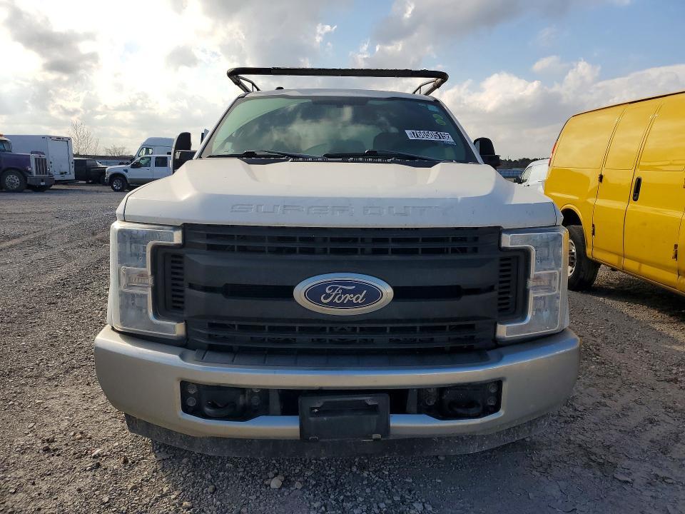 2019 Ford F350 Super Duty Utility / Service Truck
