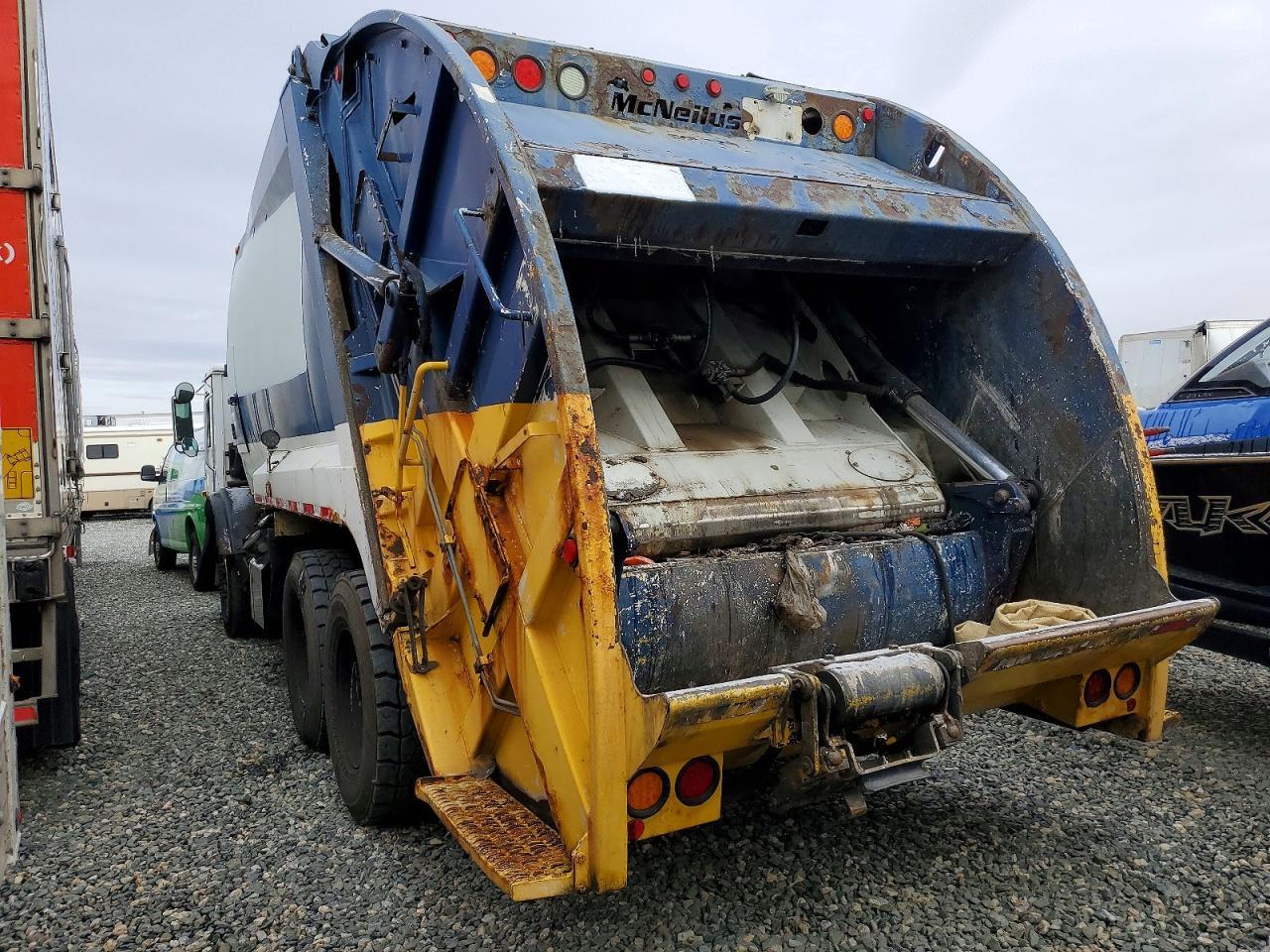 2012 Mack LEU613 Refuse Truck