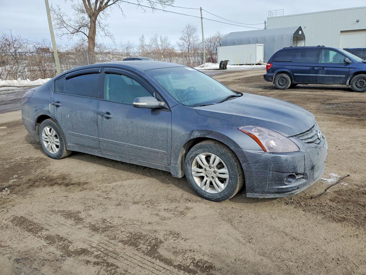 2011 Niss Altima 2.5 s 4DR