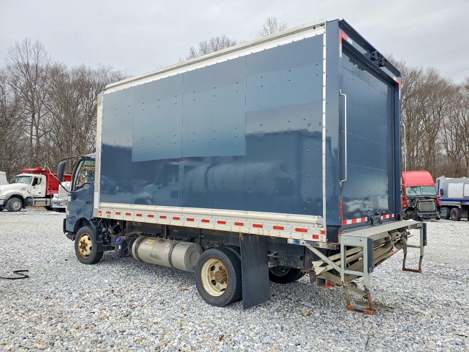 2020 Hino 195 BOX Truck