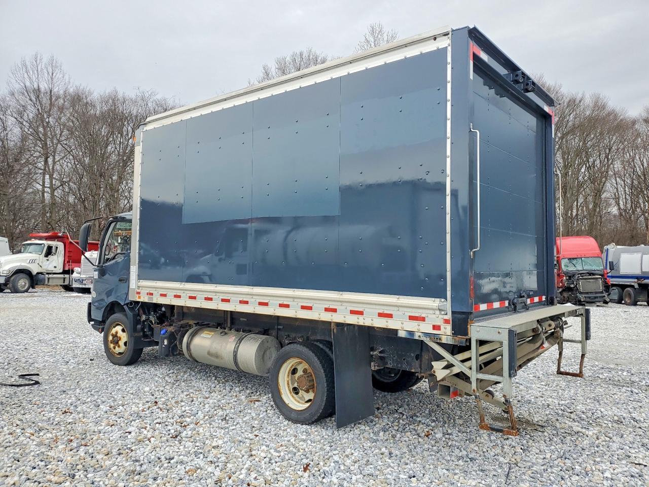 2020 Hino 195 BOX Truck