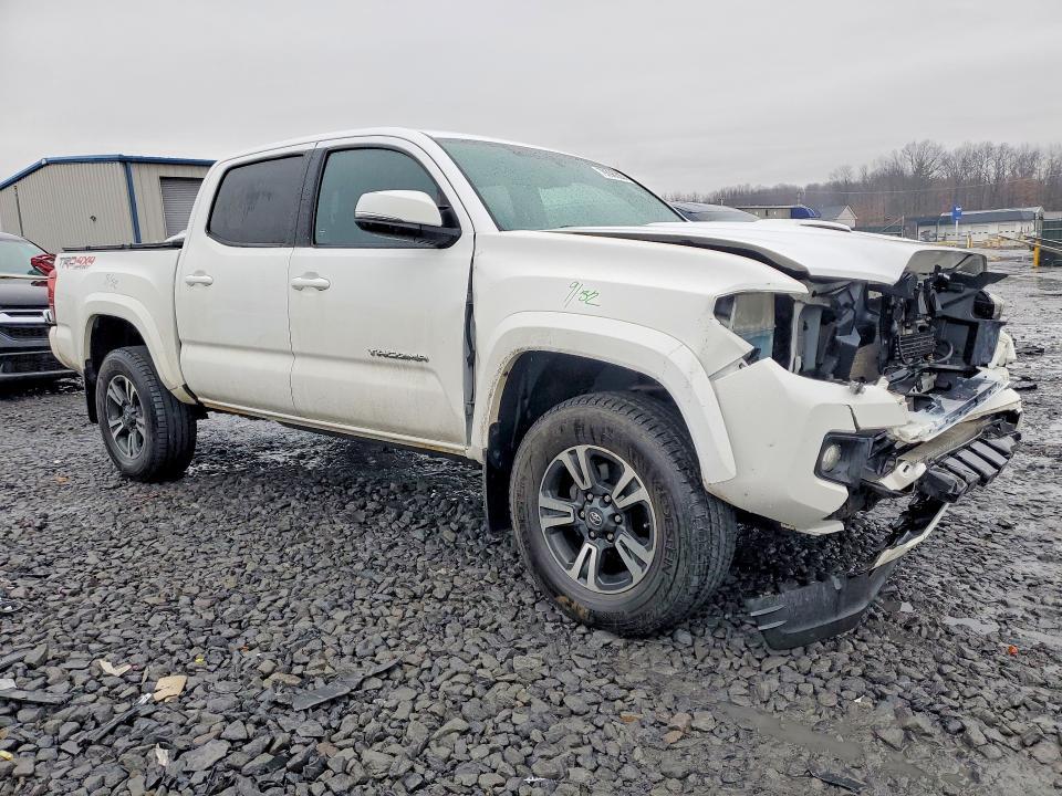 2016 Toyota Tacoma TRD Sport