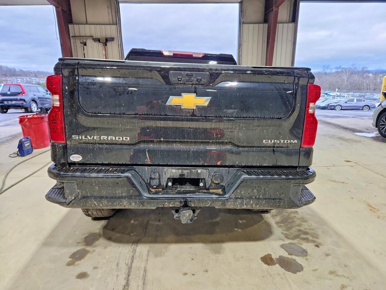 2025 Chevrolet Silverado K1500 Custom