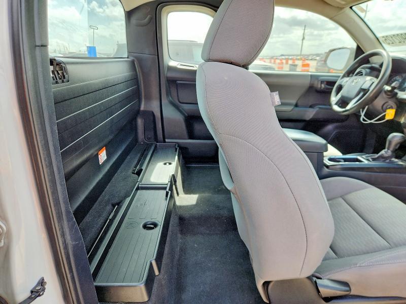 2017 Toyota Tacoma SR