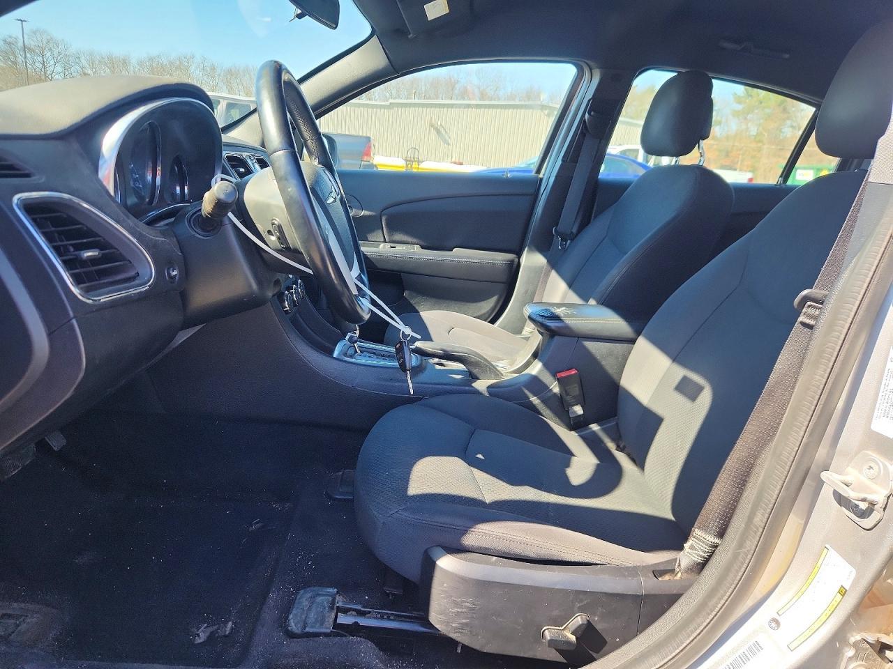 2013 Chrysler 200 Touring